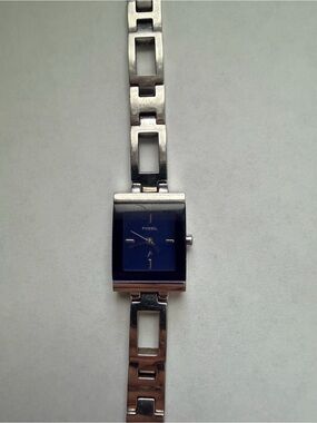 Fossil Silver Bracelet Watch with Navy Blue Dial